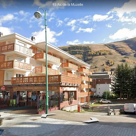 Centre Station Les 2 Alpes, Parking, Wifi Apartment *
