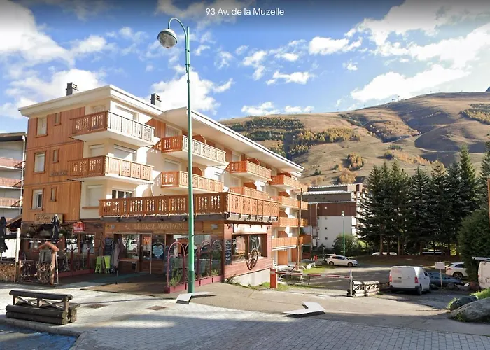 Centre Station Les 2 Alpes, Parking, Wifi Апартаменты *